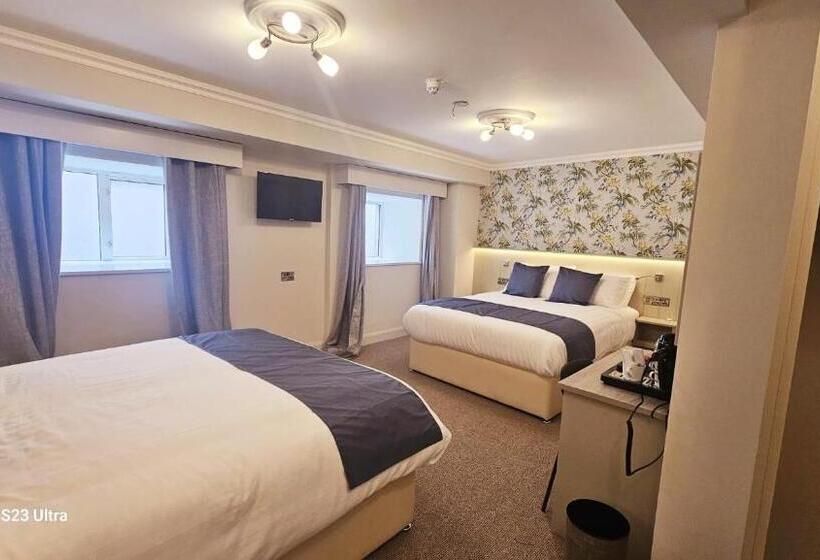 Капсульный Oтель The Quay Lodge