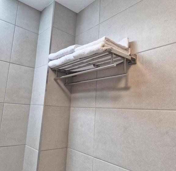 Капсульный Oтель The Quay Lodge