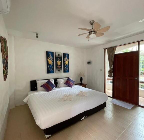 Отель Gee Resort