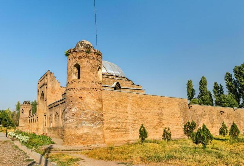 فندق Kiropol Airport