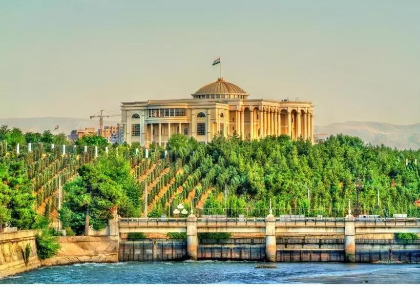 هتل Kiropol Airport