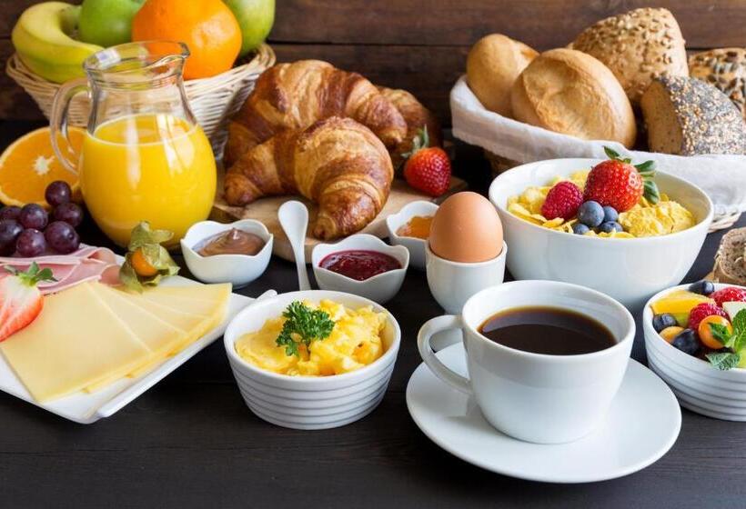 فندق Kiropol Airport