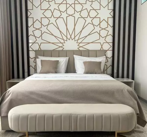 هتل Kiropol Airport