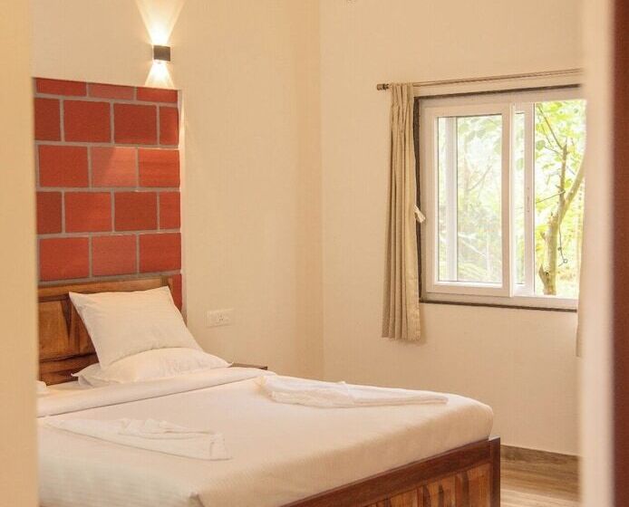 酒店 Neervana Resort