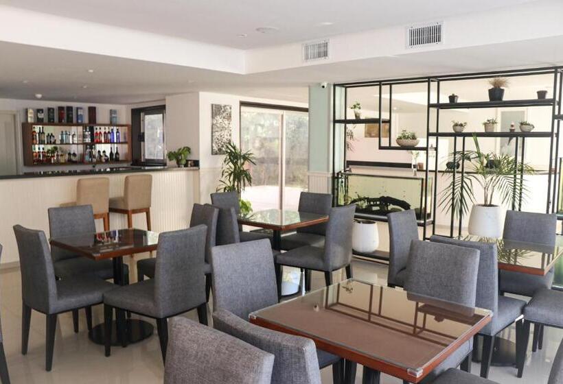 هتل Valeria Del Faro Suite & Spa