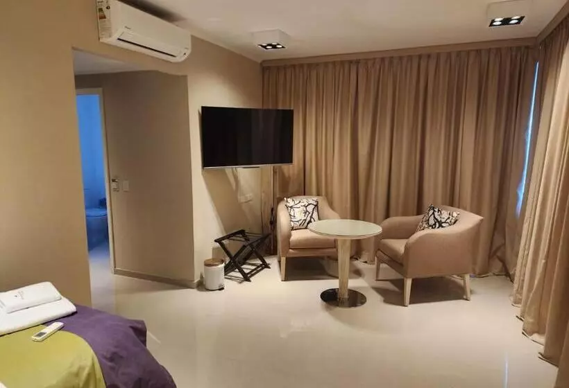 هتل Valeria Del Faro Suite & Spa