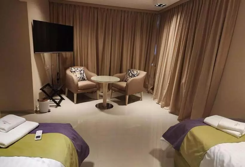 هتل Valeria Del Faro Suite & Spa