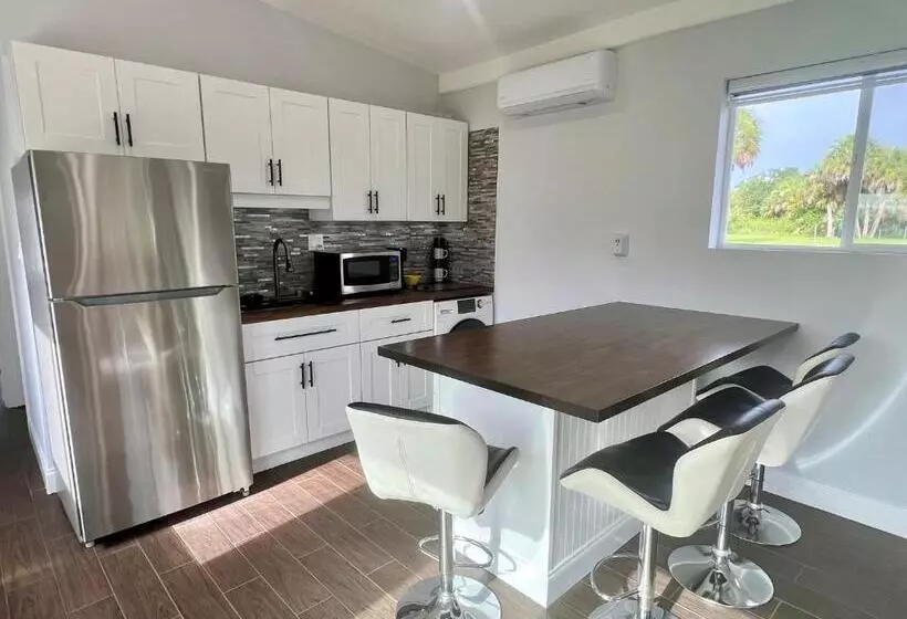 ペンション Naples Charming Cottage