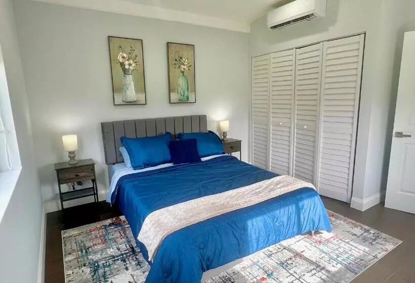 ペンション Naples Charming Cottage