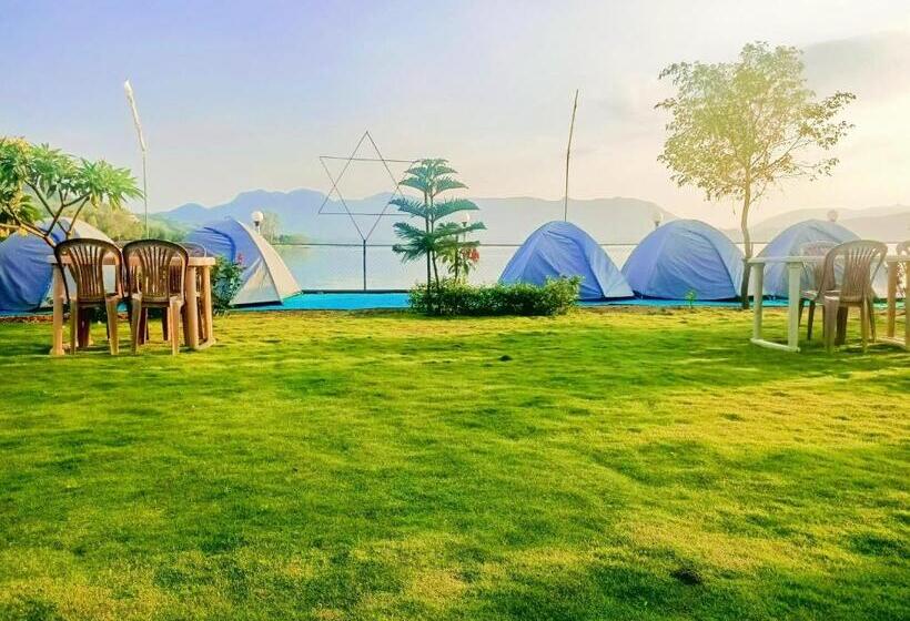 אתר נופש Get Set Go Camping & Cottage Pawna