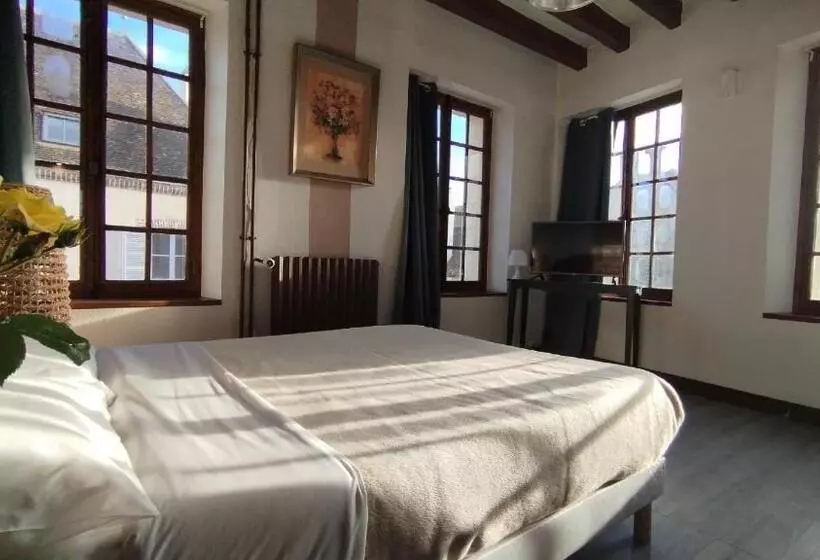 Retkeilymaja Le Champcevrais