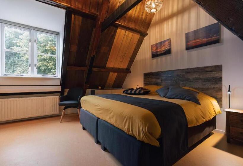 צימר Le Petit Hotel   Strange