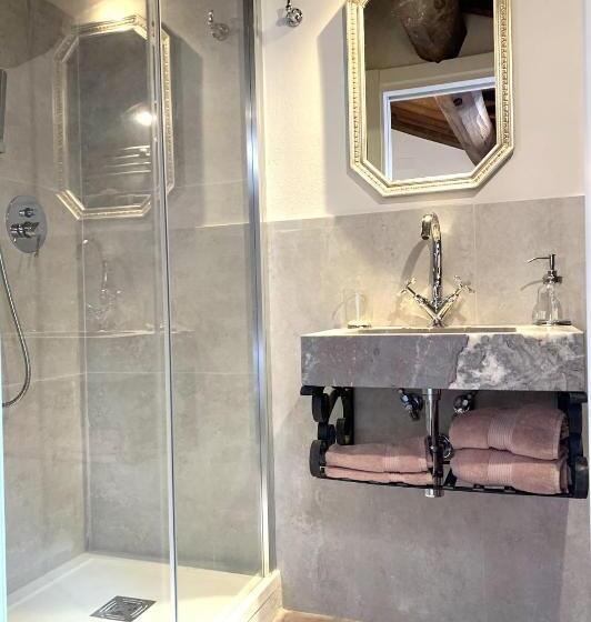 צימר Porta Senese Suite