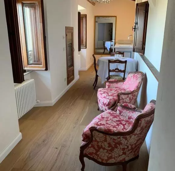 Aamiaismajoitus (B&B) Porta Senese Suite