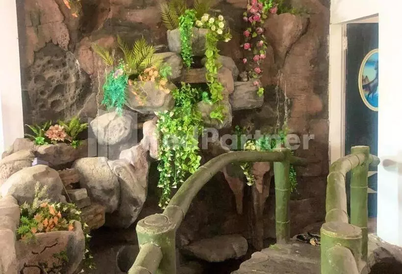 Hotelli Arjuna 1 Homestay Syariah Dieng Mitra Reddoorz