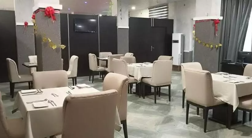 هتل Durem Lodge