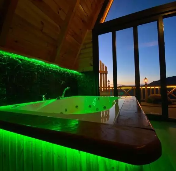 Hotelli Olva Suit Bungalov