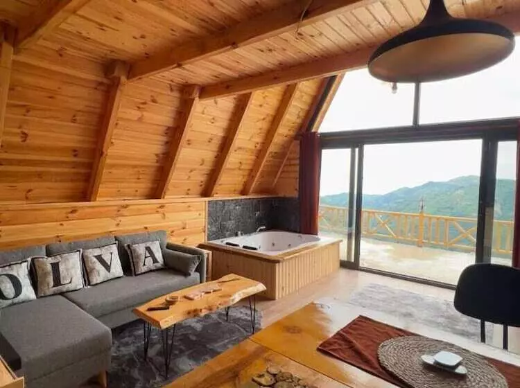 Hotelli Olva Suit Bungalov