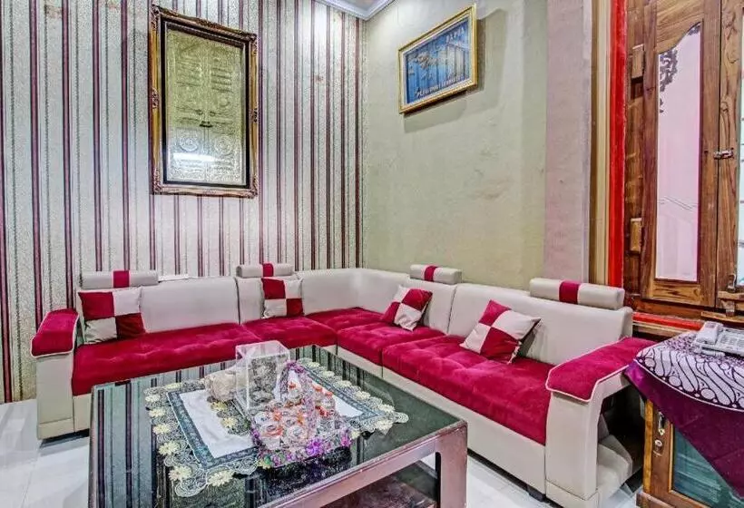 Hotelli Oyo 92294 Amole Homestay Syariah