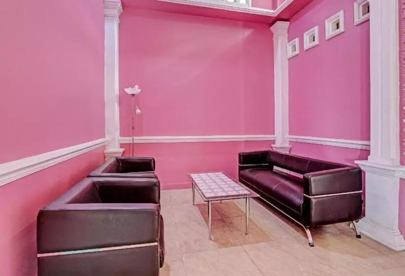 Hotelli Oyo 92294 Amole Homestay Syariah