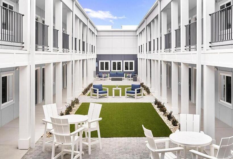 בית מלון כפרי Stayapt Suites Waco