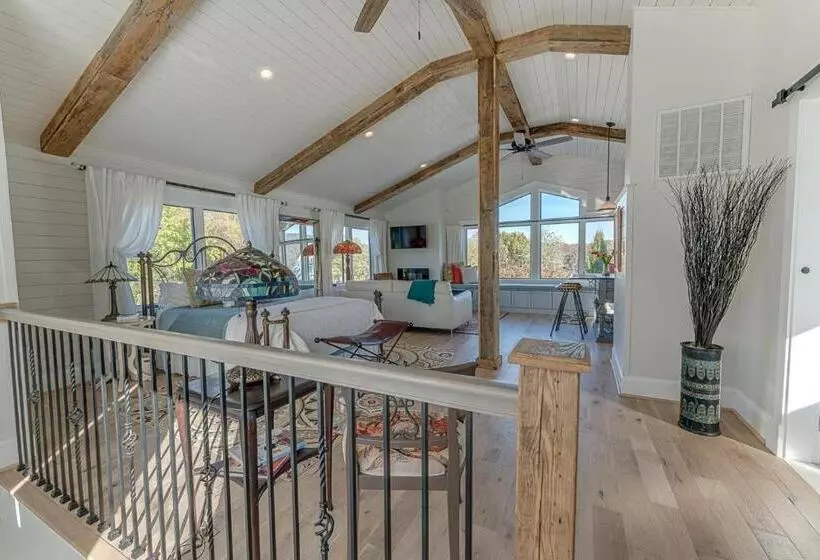 ペンション La Soledad Lavender Farm And Guesthouse