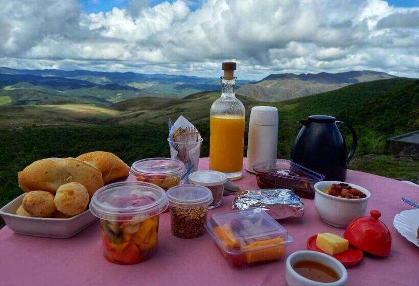 تختخواب و صبحانه Chalés Da Pedra