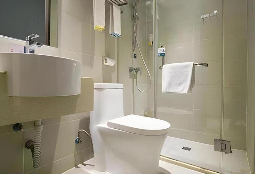 Отель City Comfort Inn Wuhan Zhongnan Hospital Shuiguohu Metro Station