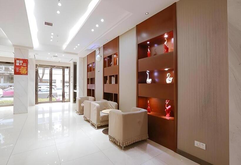 Отель City Comfort Inn Wuhan Zhongnan Hospital Shuiguohu Metro Station