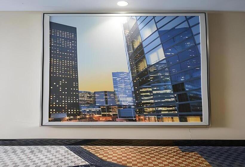 Отель City Comfort Inn Wuhan Zhongnan Hospital Shuiguohu Metro Station