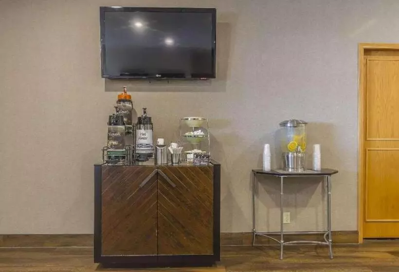 ホテル Quality Inn & Suites
