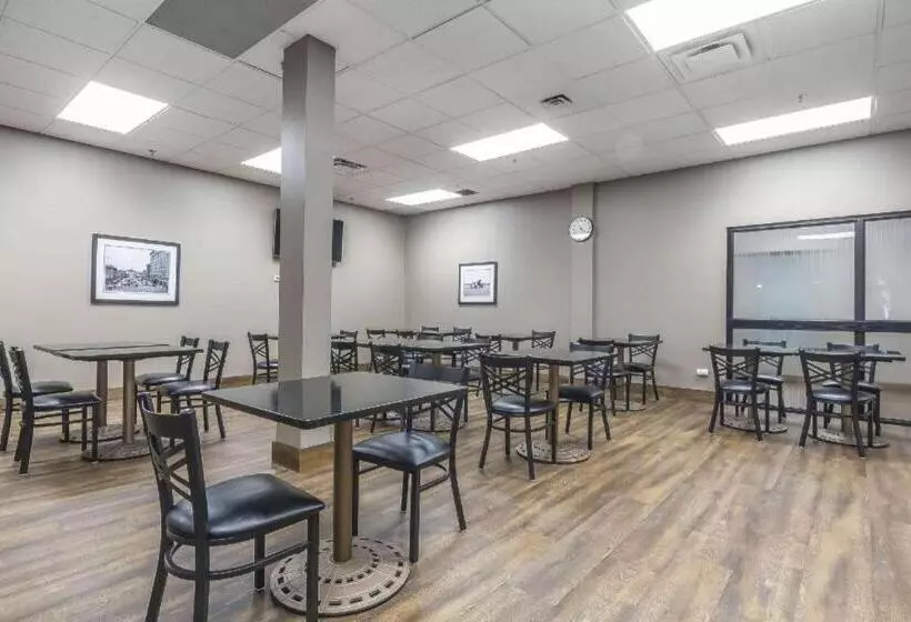 ホテル Quality Inn & Suites