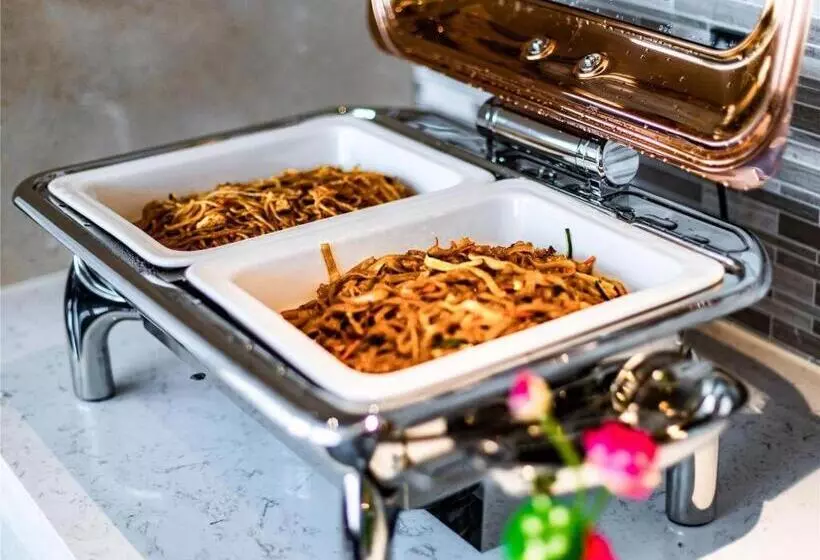 Lavande Hotel Foshan West Station Shishan Zhaoda