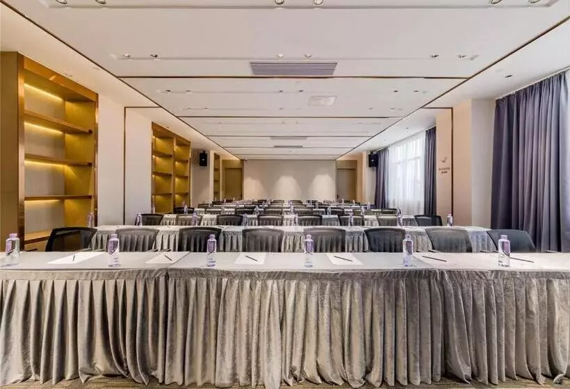 Lavande Hotel Foshan West Station Shishan Zhaoda