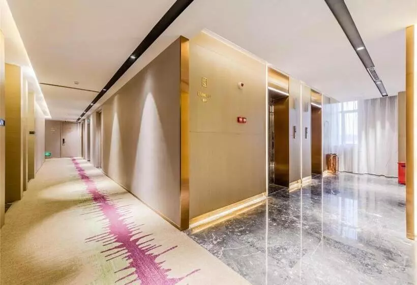 Lavande Hotel Foshan West Station Shishan Zhaoda