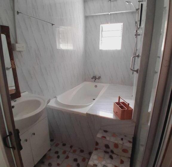 Majatalo Nomads Nest