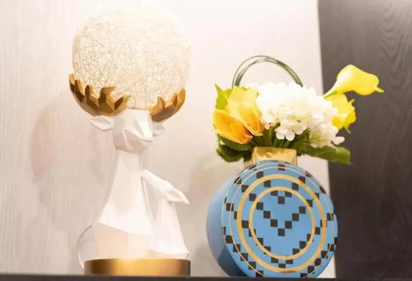 Xana Hotelle· Wulumuqi High Speed Railway Station Baonengcheng