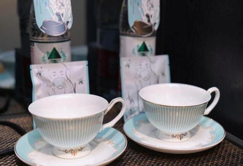 Xana Hotelle· Wulumuqi High Speed Railway Station Baonengcheng