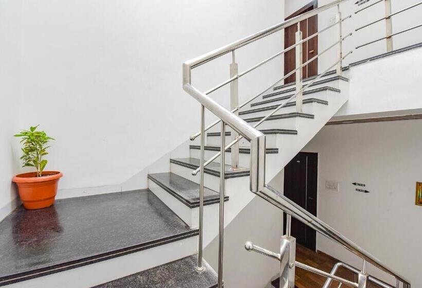 酒店 Fabexpress A2 And Restro