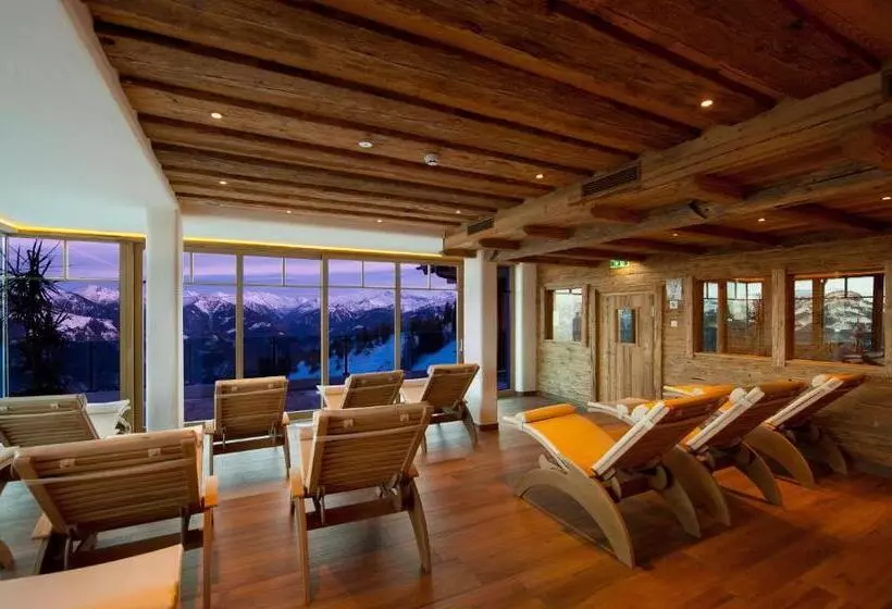 Hotelli Grossarler Panorama Stube