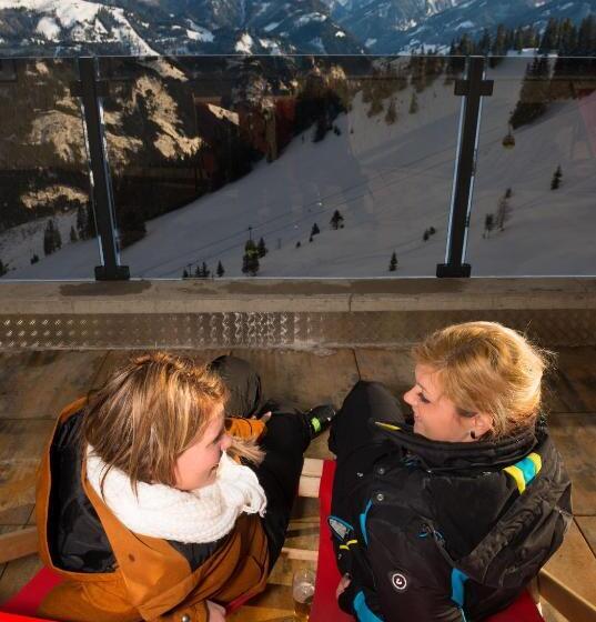 ホテル Grossarler Panorama Stube