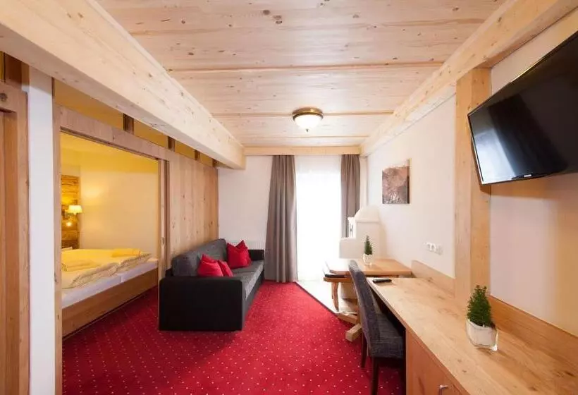 Hotelli Grossarler Panorama Stube