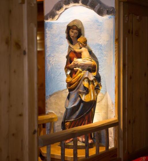 ホテル Grossarler Panorama Stube