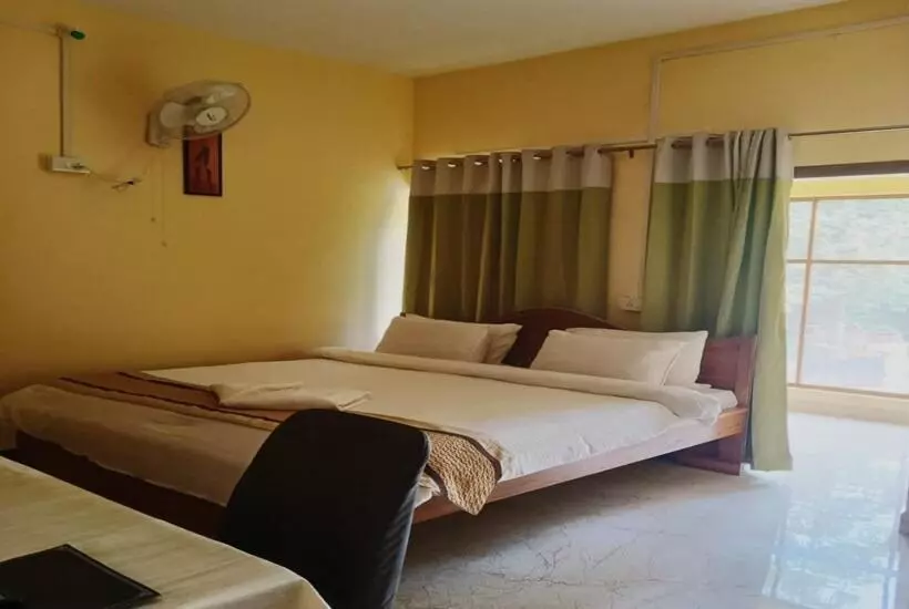 Hotelli Shoolin Wood