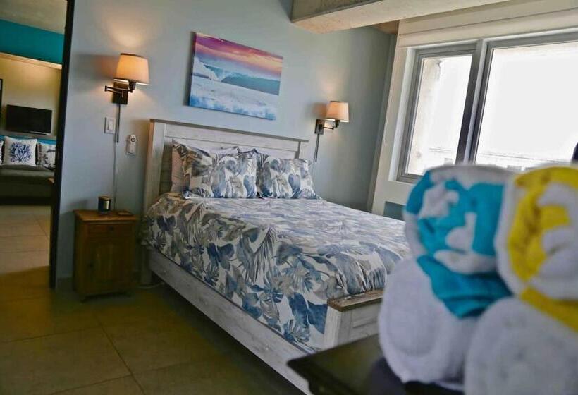 هتل Spacious Loft Sea View By Stay Here Pr