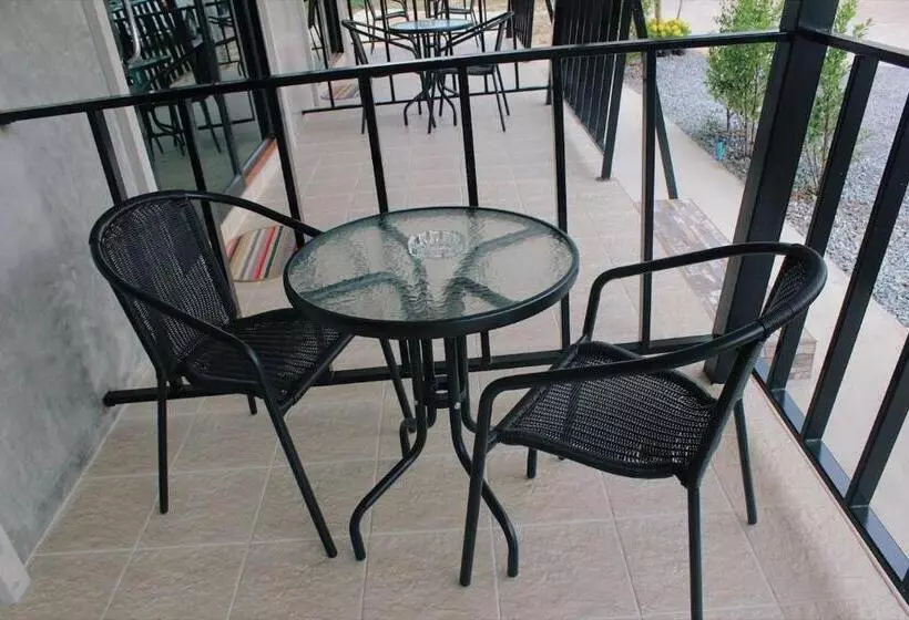 Hotelli บ้านทองสุข รีสอร์ท