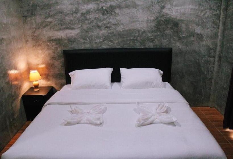 Hôtel บ้านทองสุข รีสอร์ท