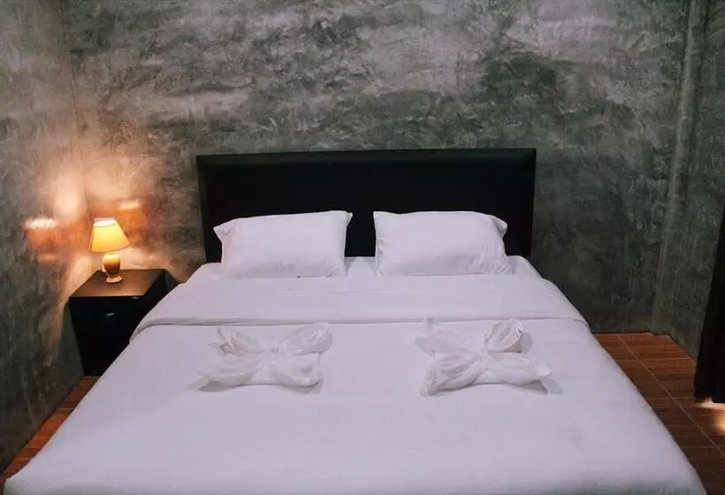 Hotelli บ้านทองสุข รีสอร์ท