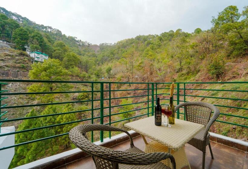 Montrose11 Boutique Hotel I Kasauli I Spa