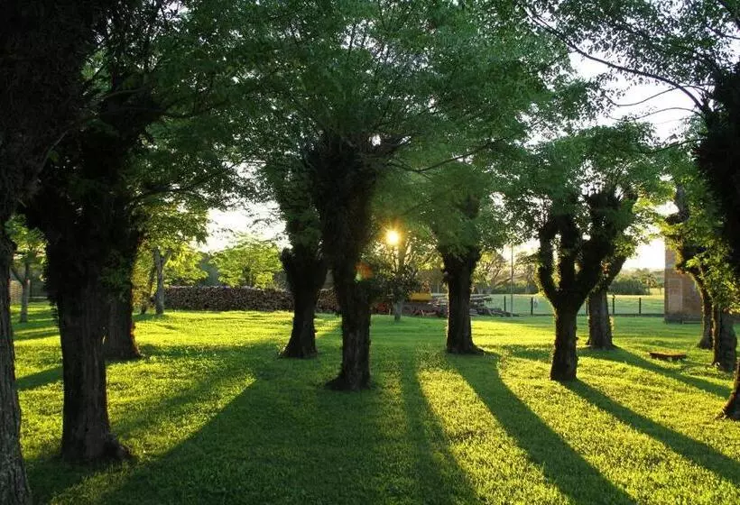 Majatalo Estalagem Haras Di Cellius